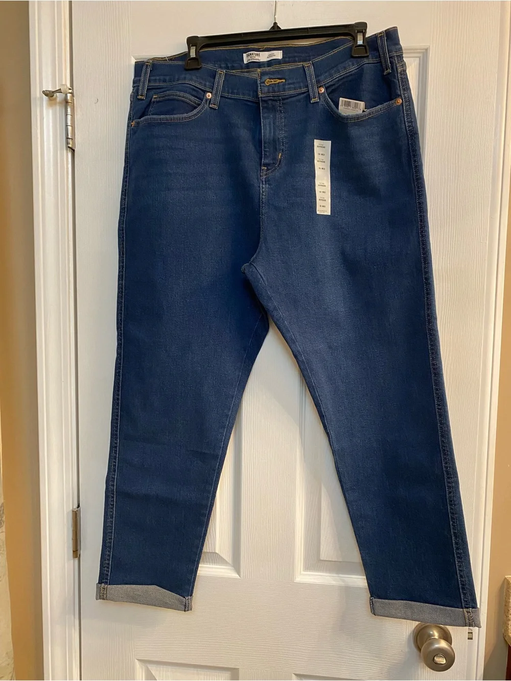 Levi's Signature Women’s Indigo Boyfriend Jeans